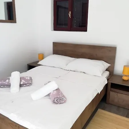Apartment Hit